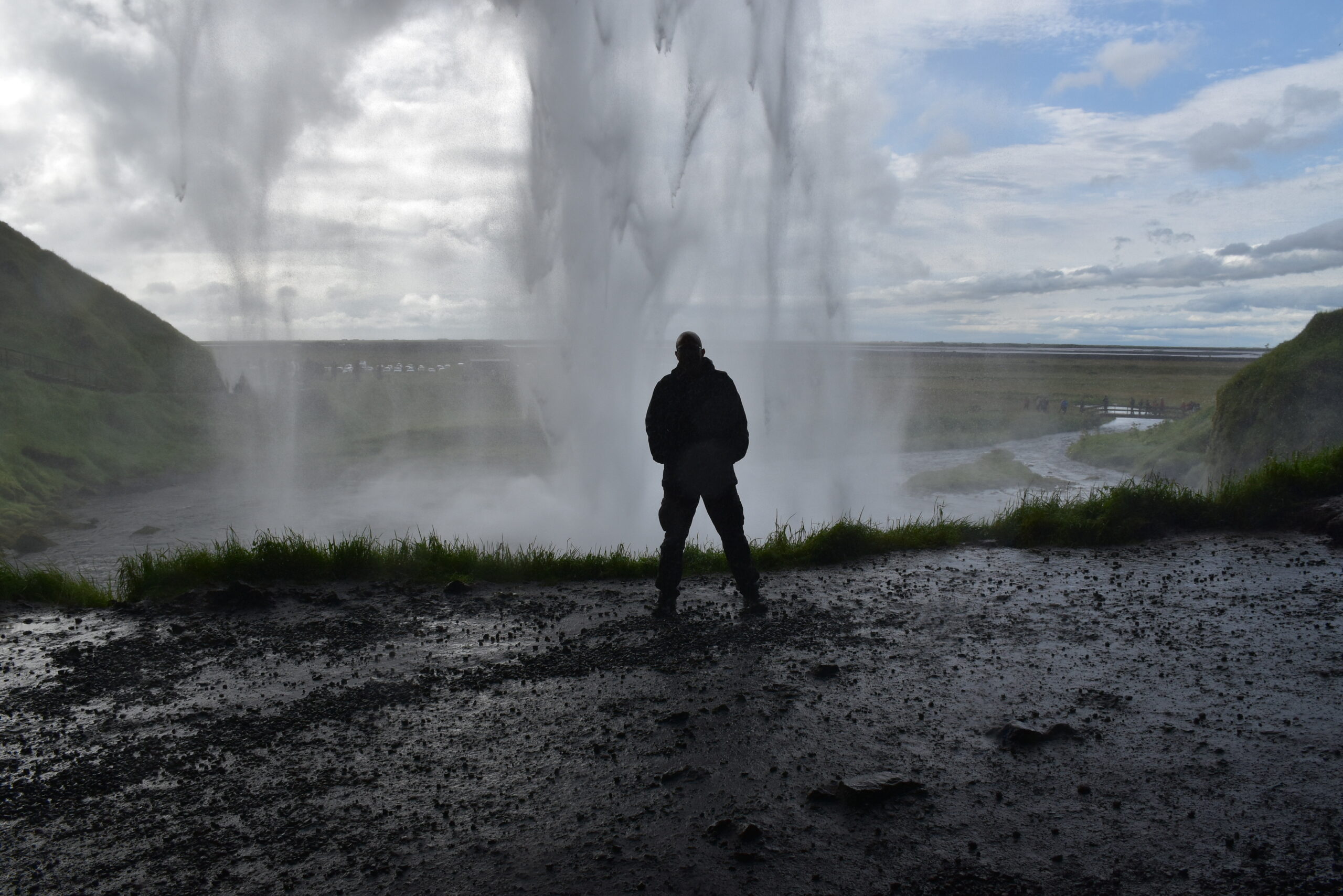 Islanda_05 - Seljalandsfoss 38 Sotto la cava del Seljalandsfoss