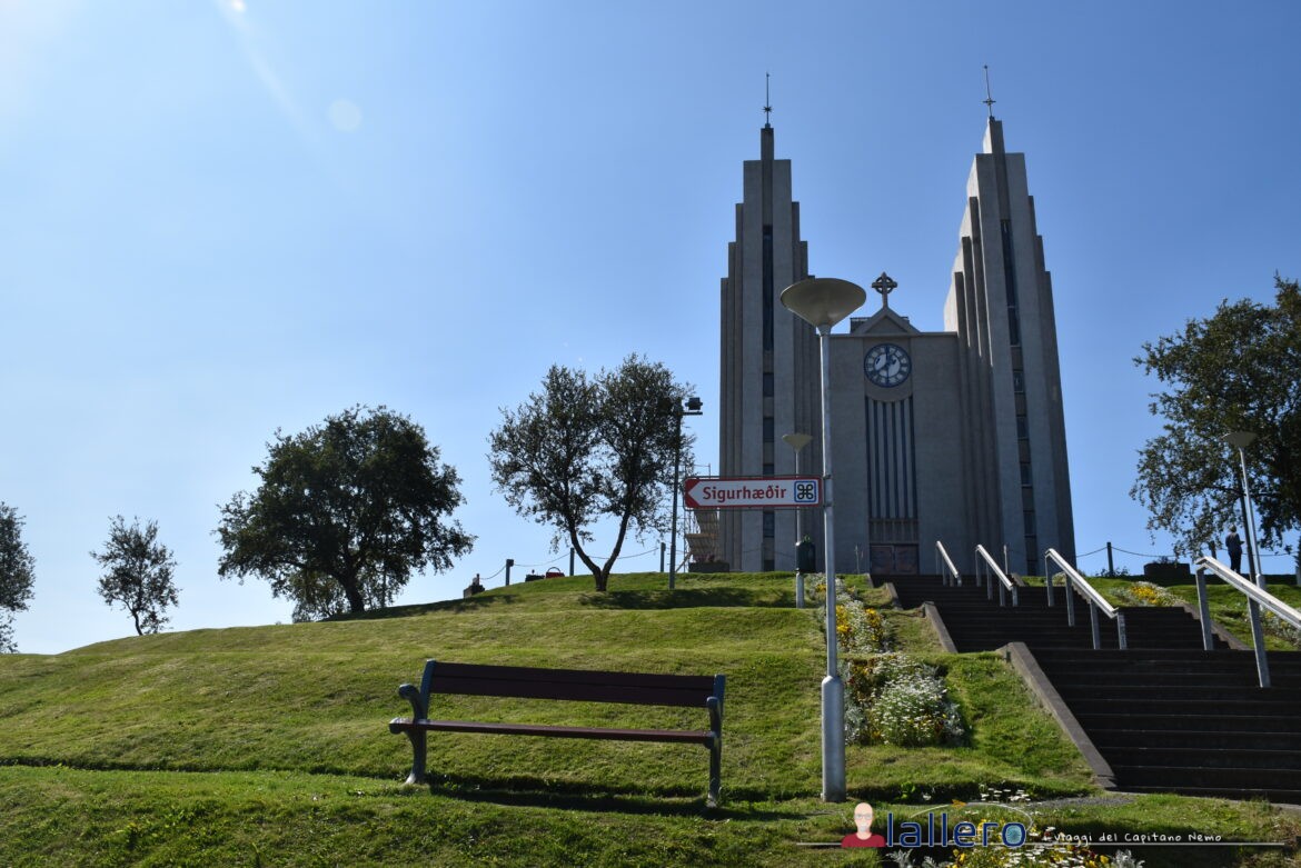 La collina della Akureyrarkirkja
