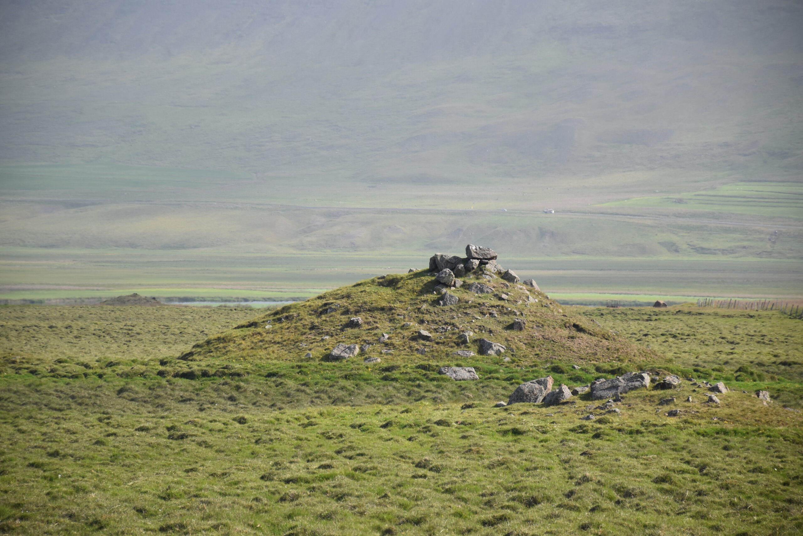 Islanda_23 - Þrístapar 01 La collina con il ceppo dell'esecuzione