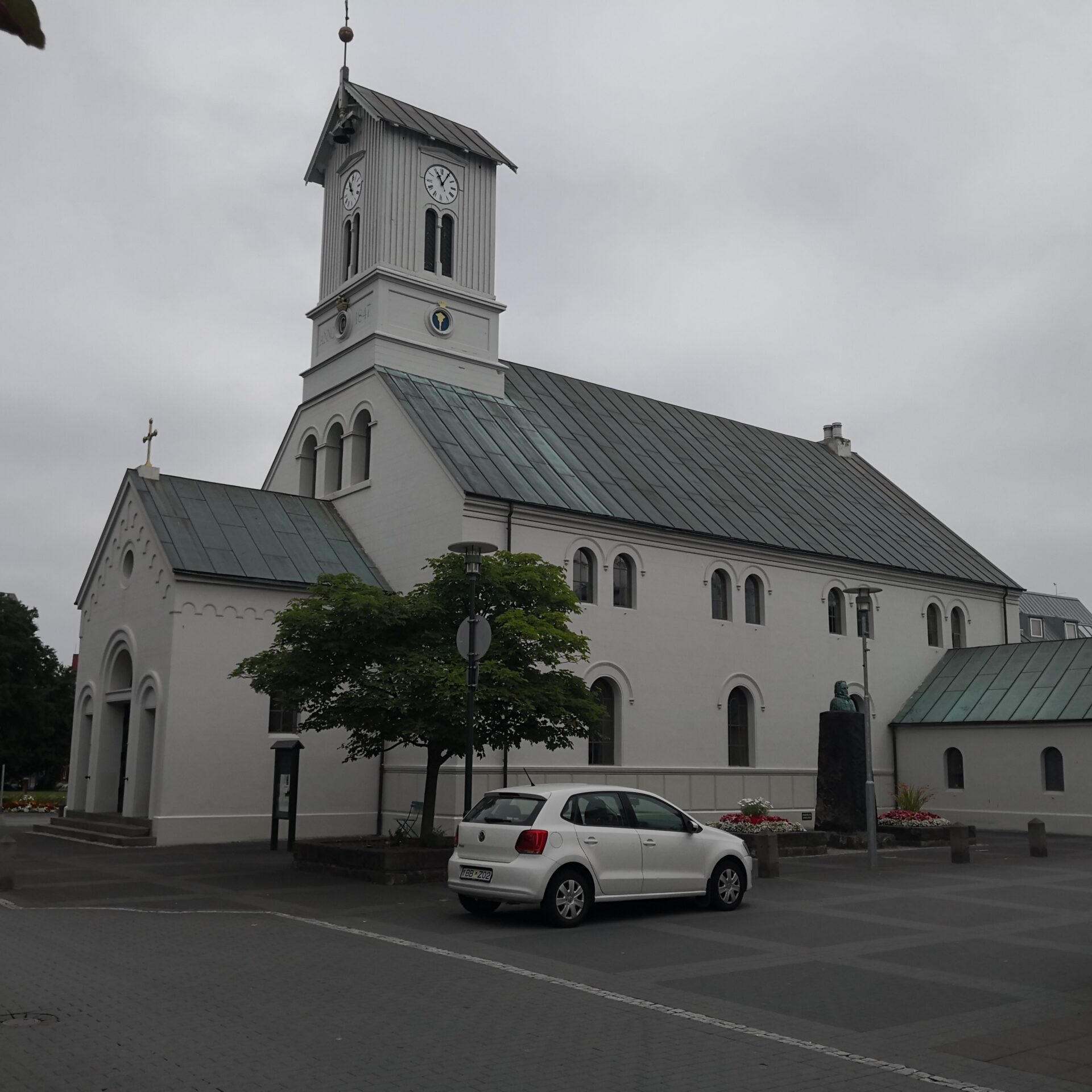 Islanda_ Dómkirkjan La Cattedrale Luterana di Reykjavik