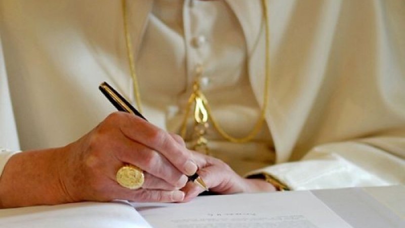 ROMA_Firma Papa Firma Papa
