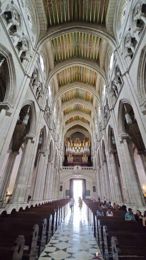 Spagna_Madrid_14 - Cattedrale 11 Il soffitto ispirato alle mudéjares