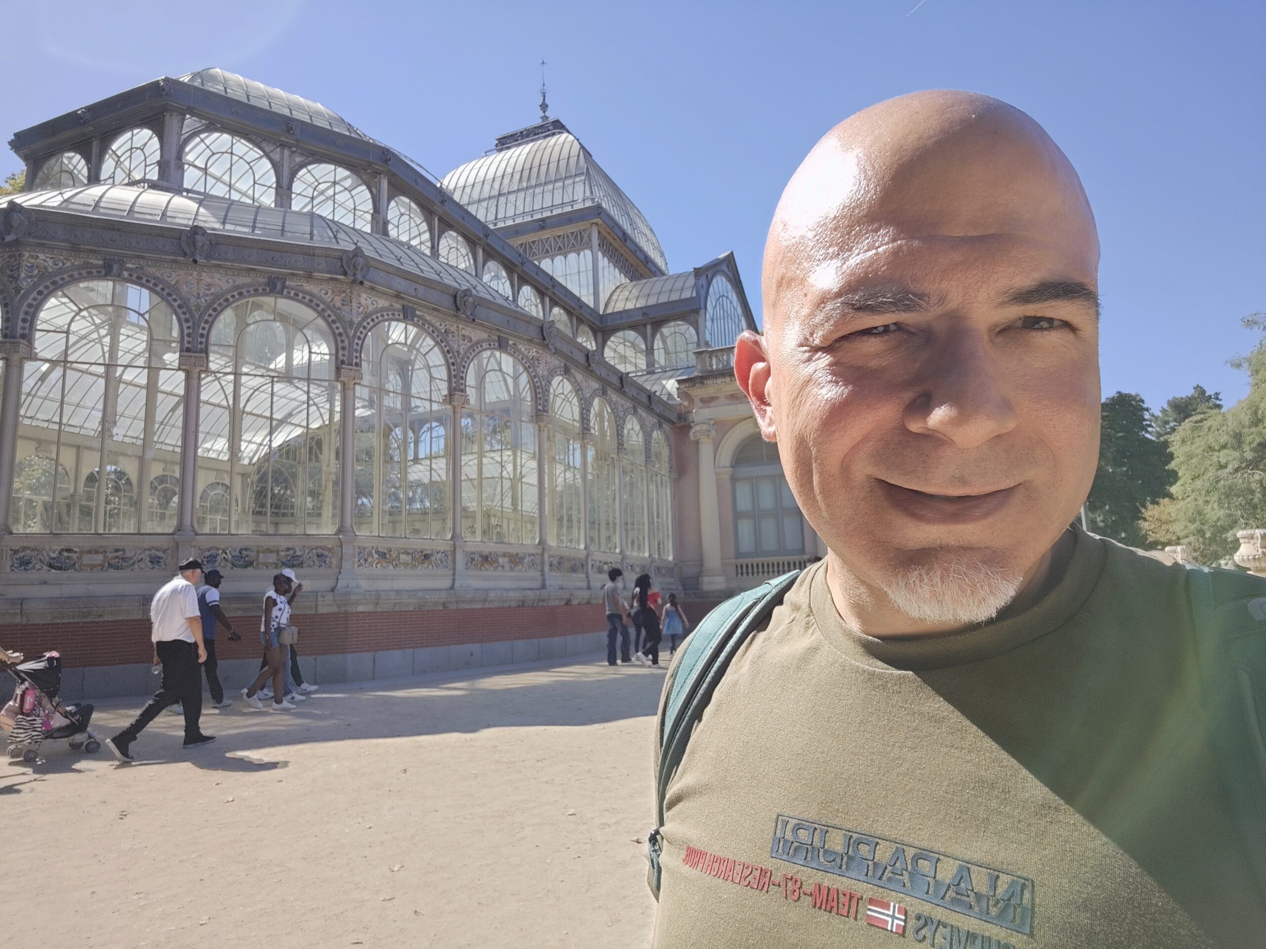 Al cospetto del Palacio de Cristal