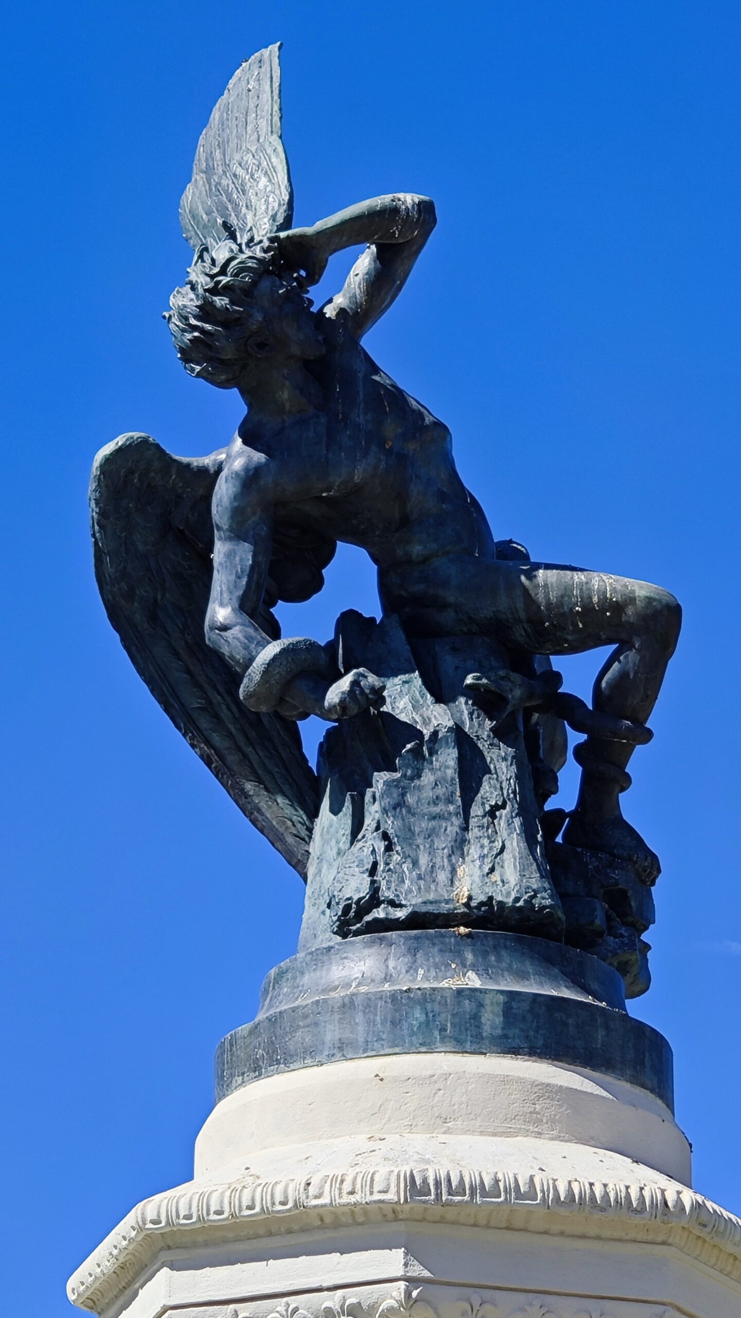 Fuente del Ángel Caído