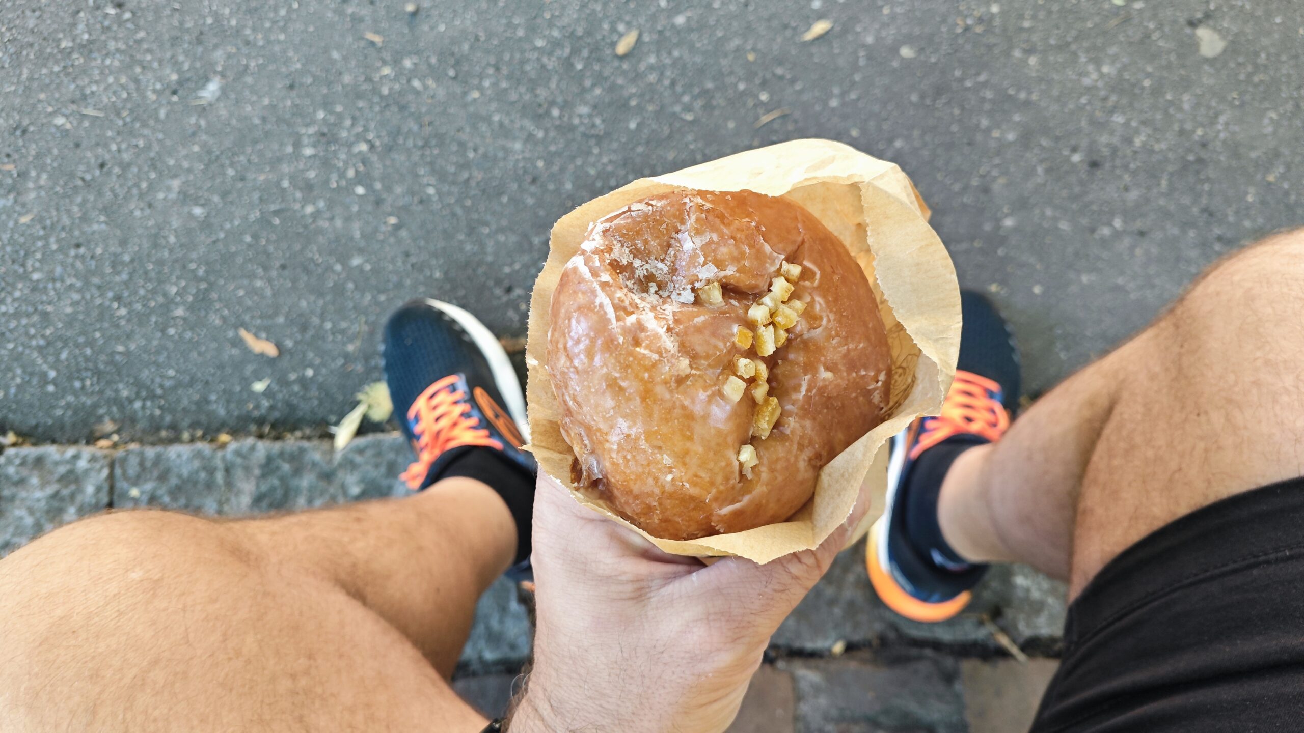 Paczki: le ciambelle polacche alla marmellata di rose